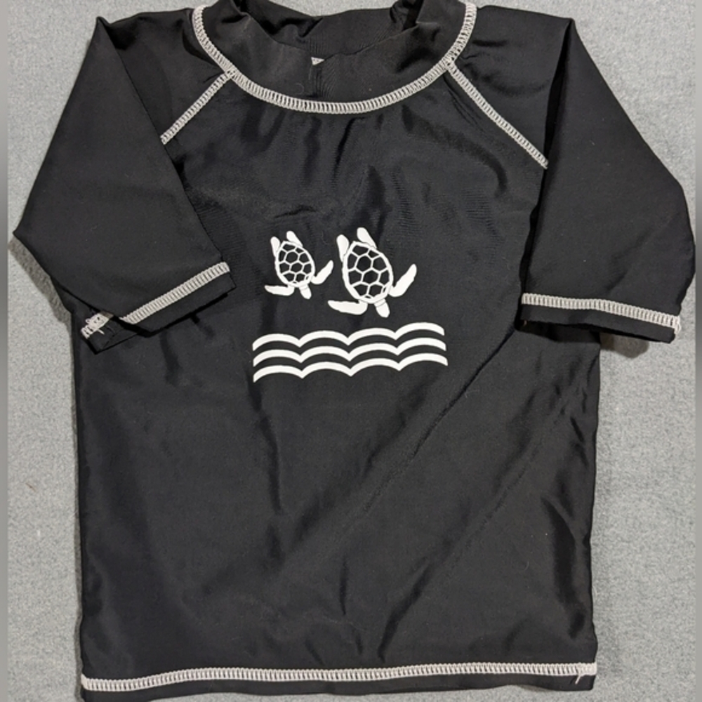 Boys turtle swim shirt size 2t